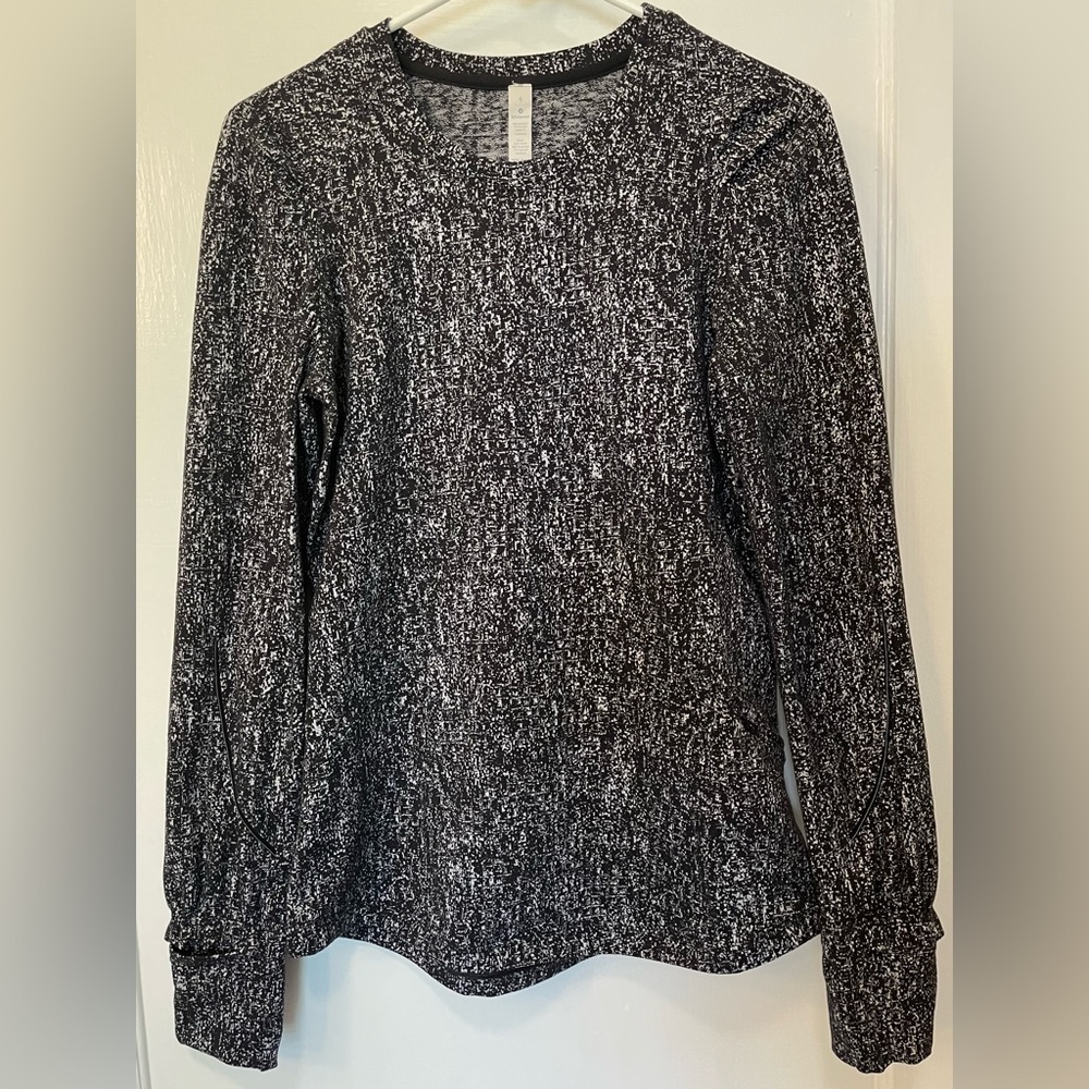 Lululemon Extra Mile Long Sleeve Running Luon Suited Jacquard Black White